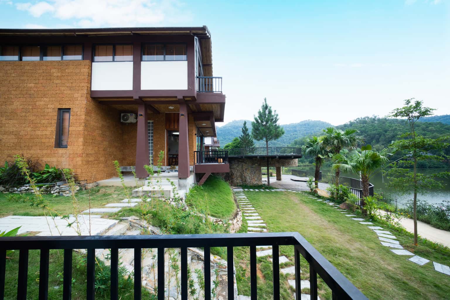 justfly v109 thang may village resort ba vi