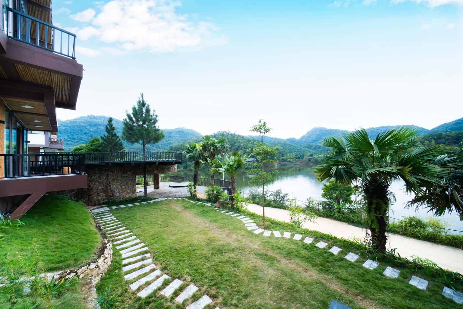 justfly v109 thang may village resort ba vi