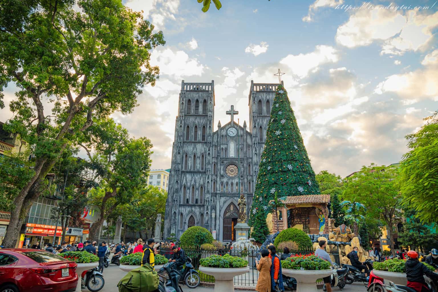 nha tho lon hoan kiem dia diem du lich ha noi atthan11