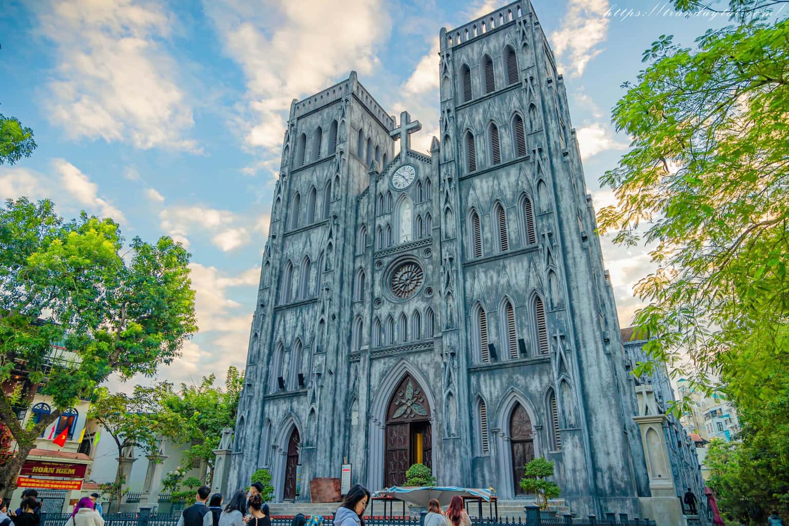 nha tho lon hoan kiem dia diem du lich ha noi atthan11