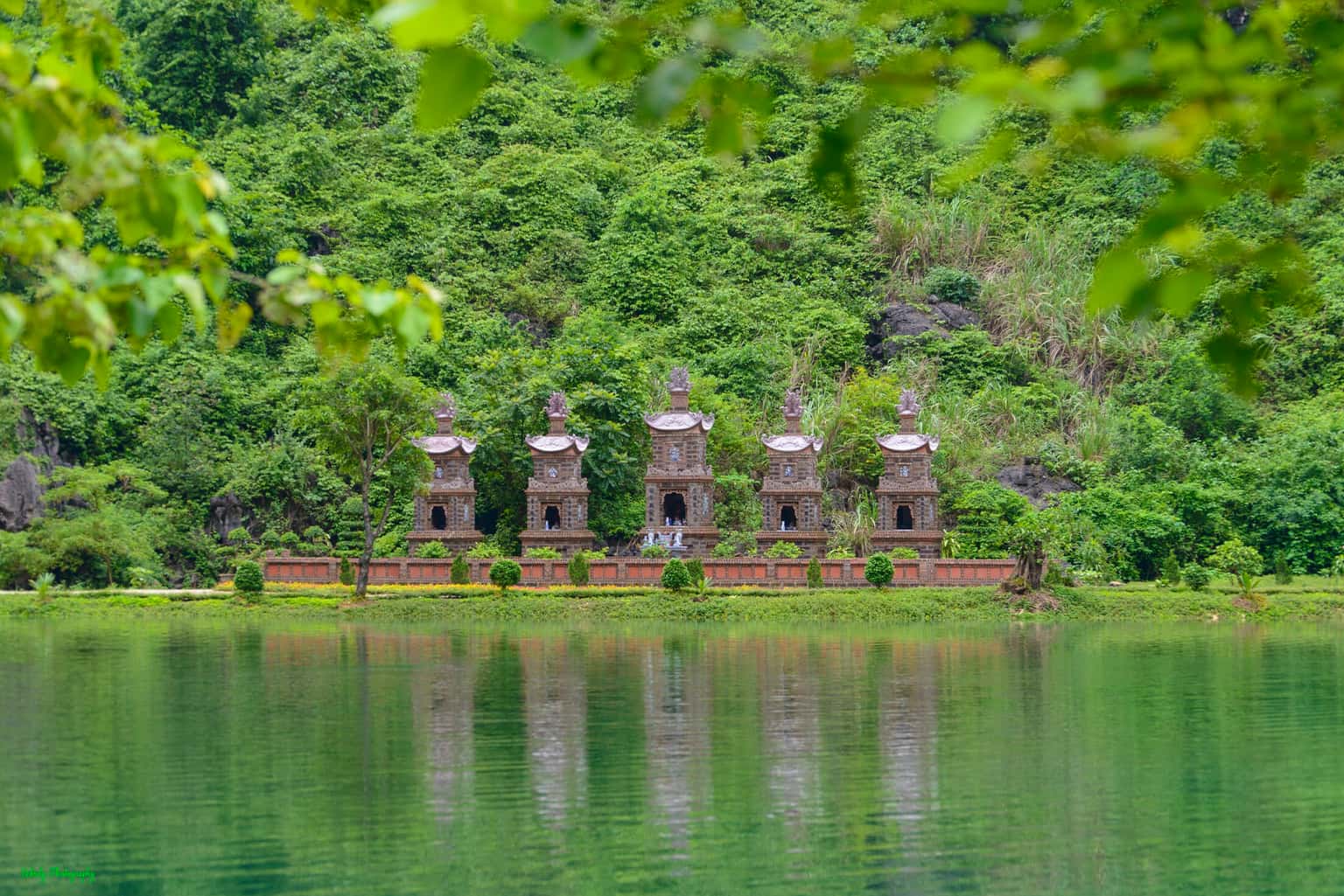 tuyet tinh coc dia diem du lich ninh binh attnib07