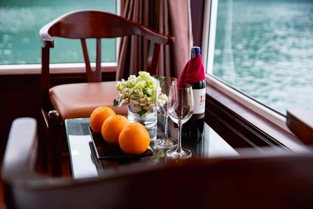 lavender elegance cruise ha long
