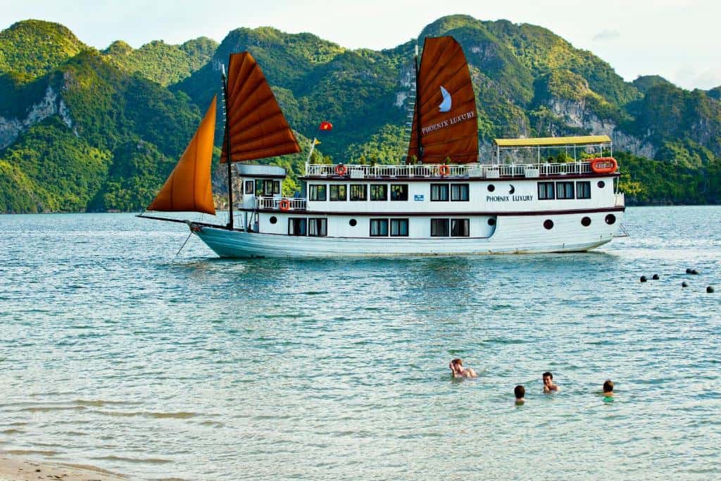 lavender elegance cruise ha long