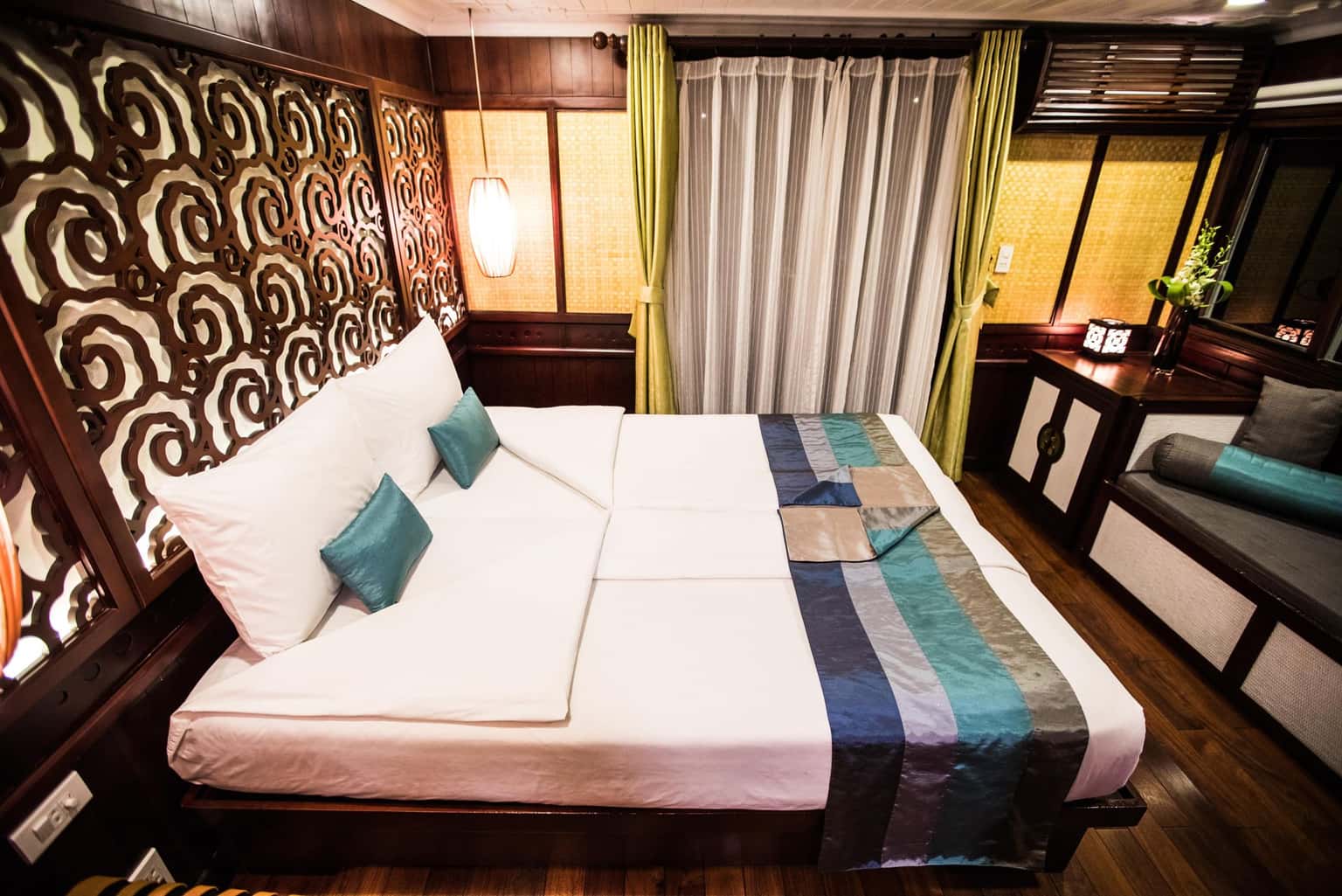bhaya classic bhaya au co cruise ha long bay