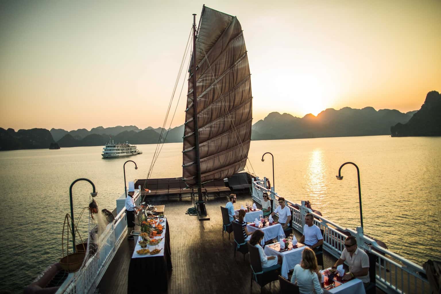 bhaya classic premium bhaya au co cruise ha long bay