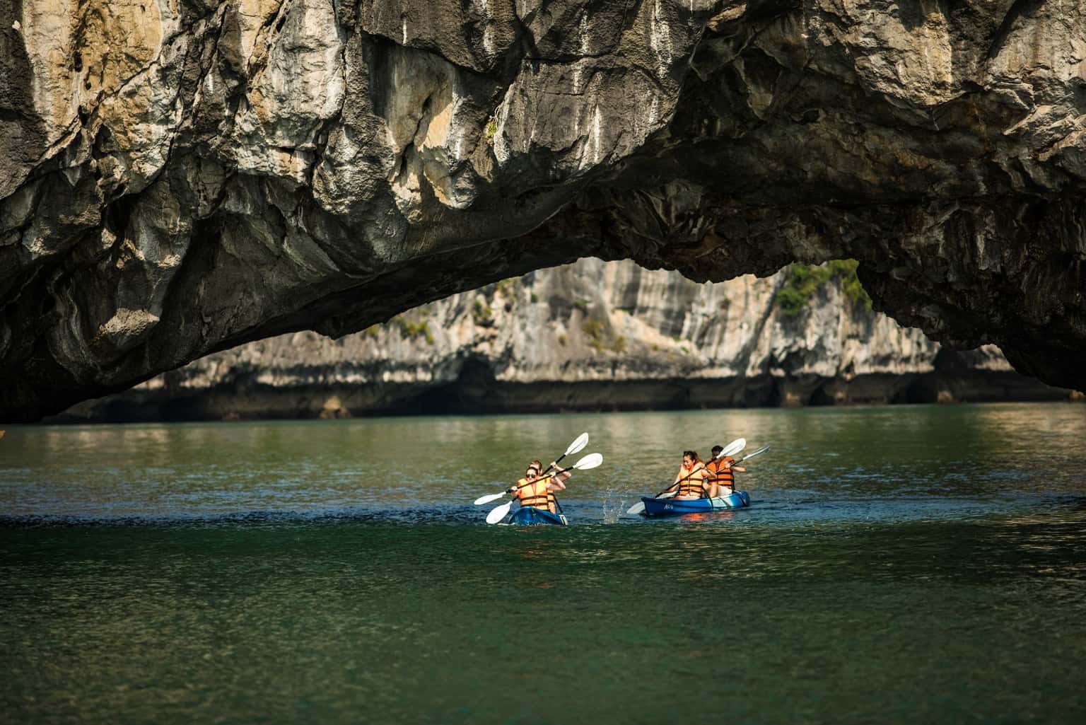 bhaya classic premium bhaya au co cruise ha long bay