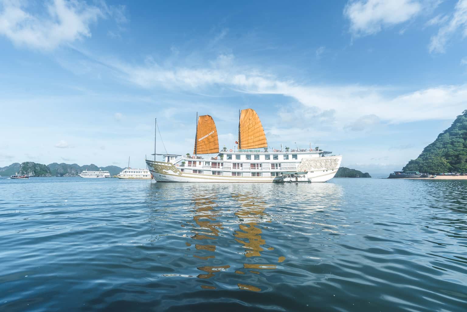 indochina-sail-halong-indochina-sail-cruise-ha-long-bay 