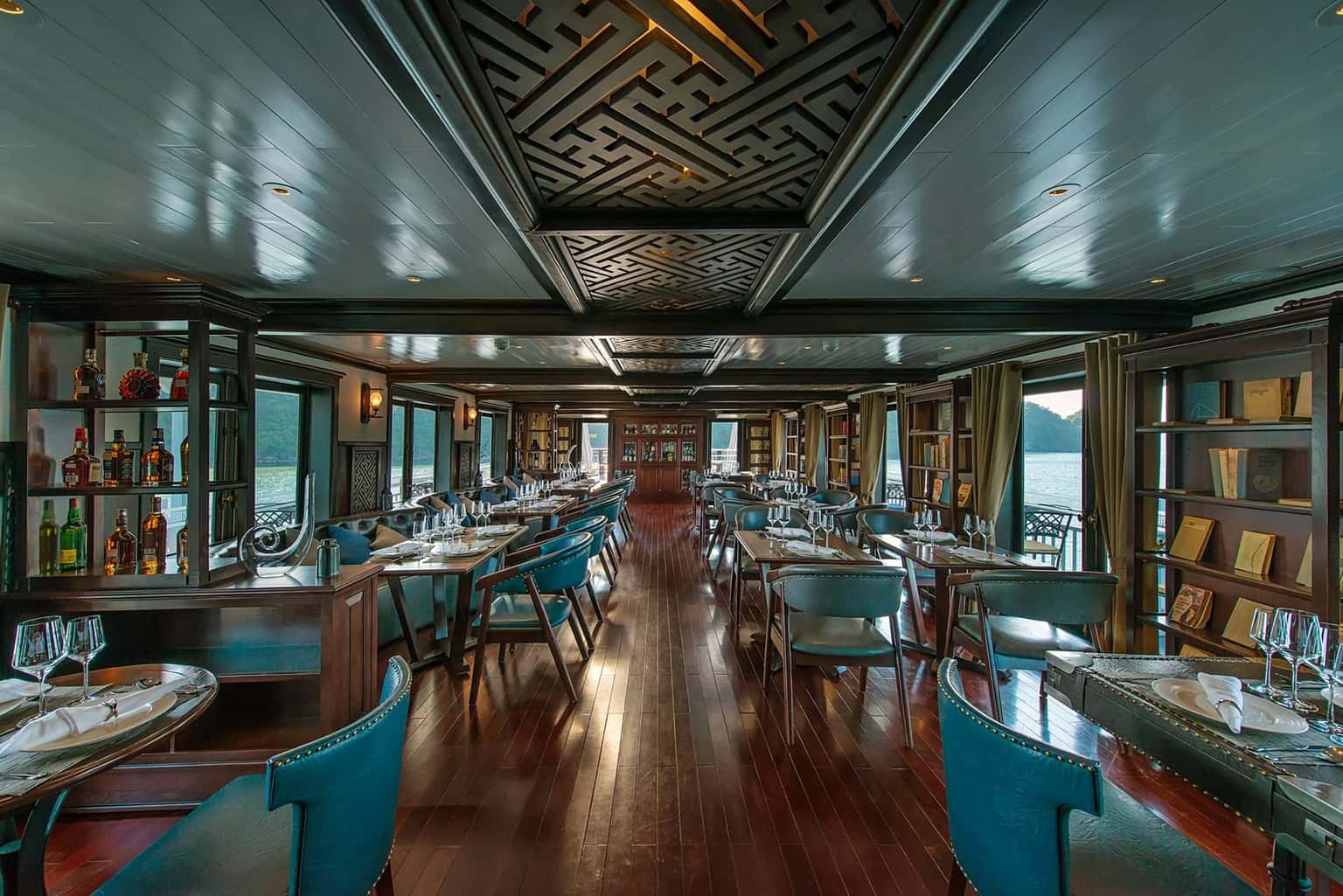 paradise sails 16 cabins ha long