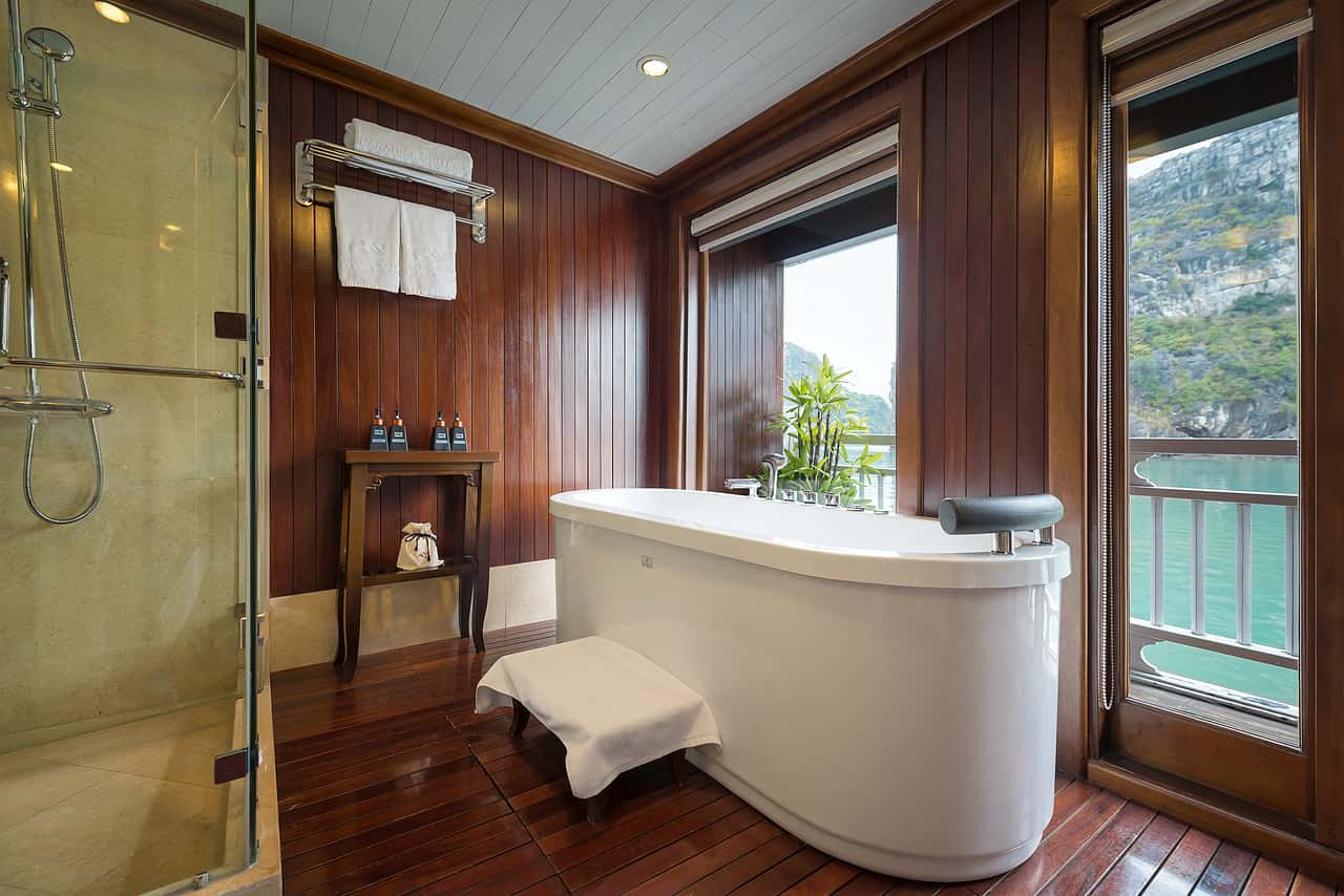 paradise peak cruise 8 cabins ha long