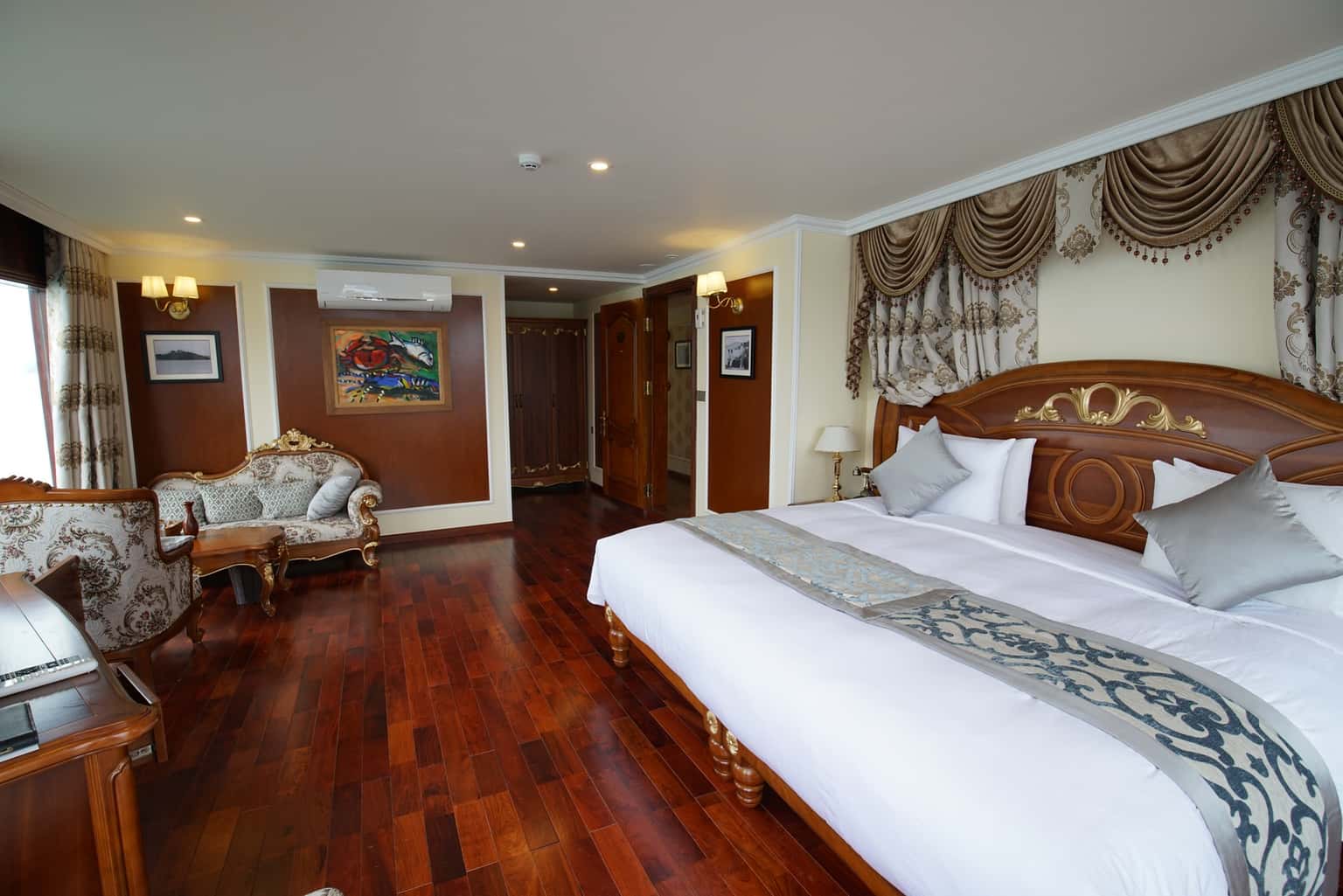 state suite emperor cruise ha long bay 