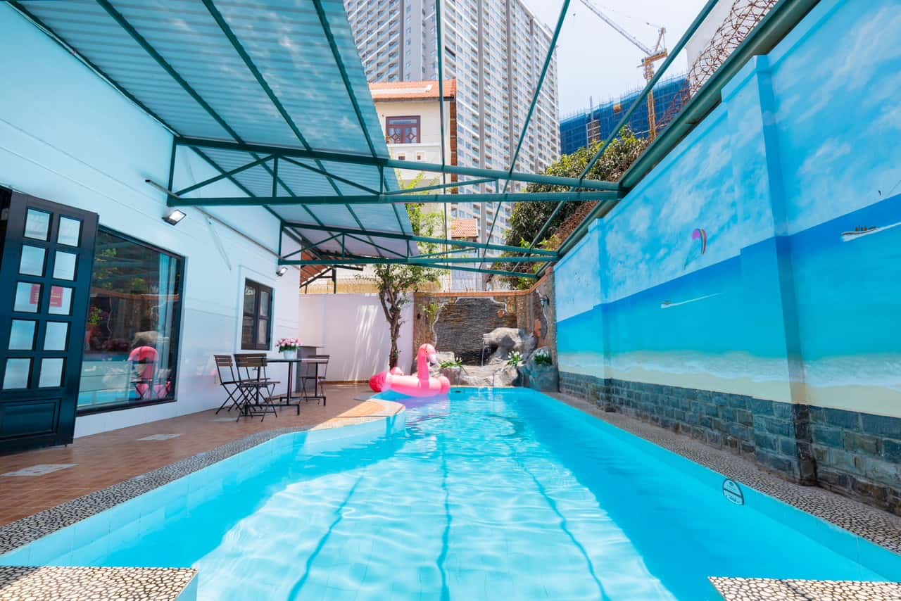 Bàn ghế ngoài trời 