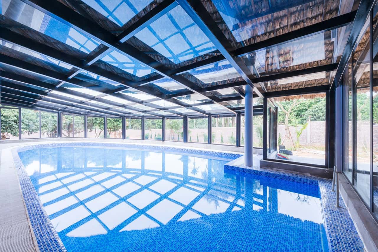 Private 100m2 pool