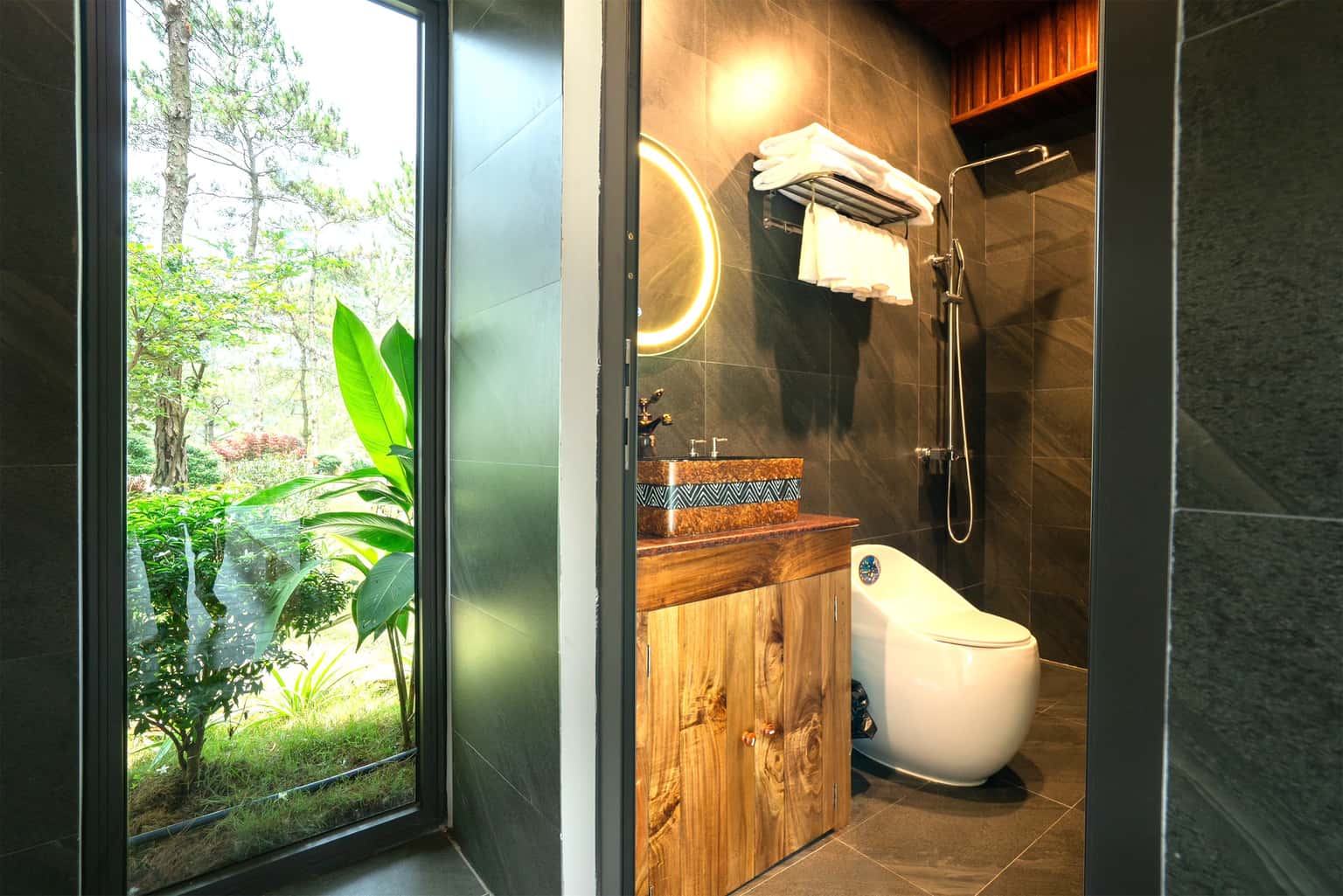 Moonlight Villa (Moon Retreat)，位于朔山Đồng Đò湖 — 照片 17