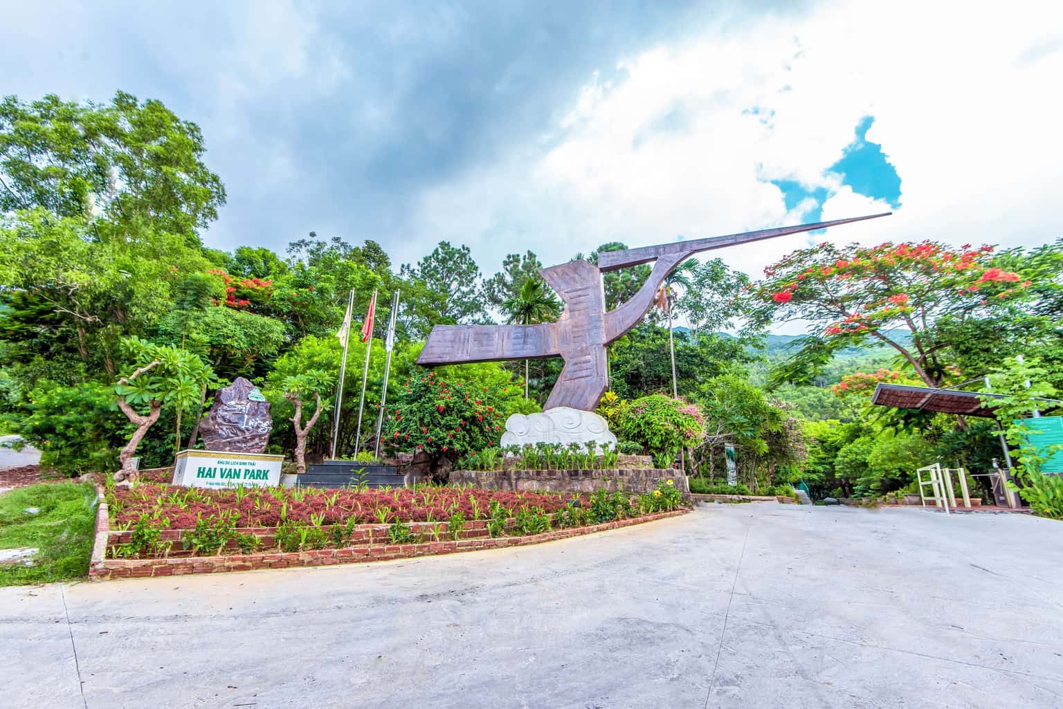 khu du lich suoi luong deo hai van park da nang