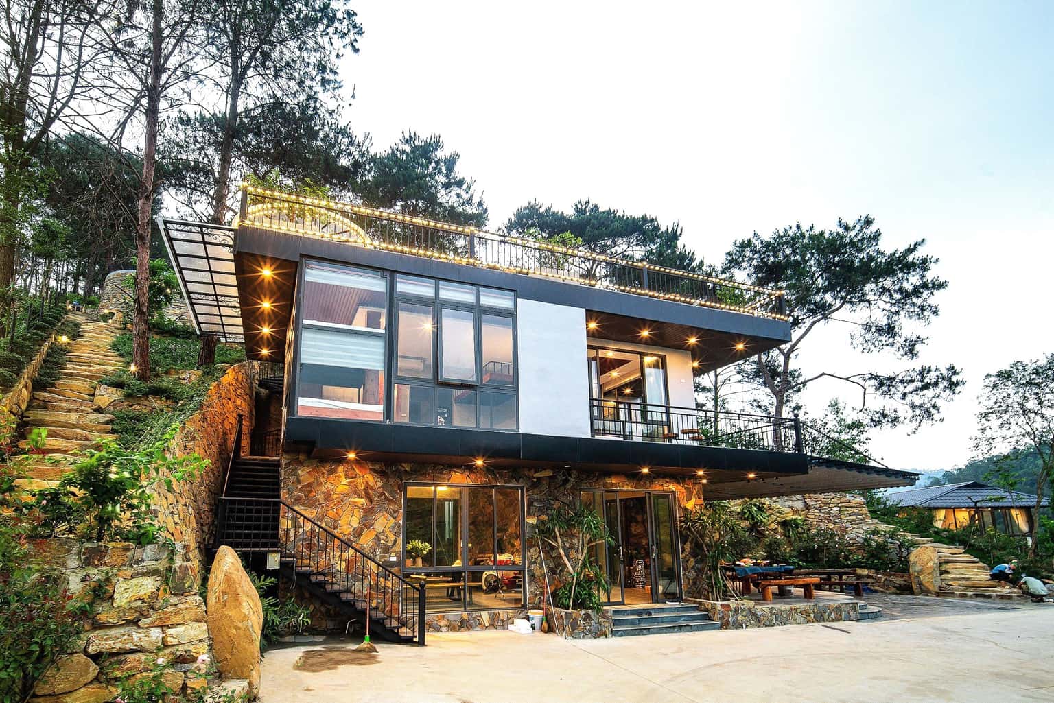 Rose House (May Retreat) at Đồng Đò Lake, Sóc Sơn — photo 9