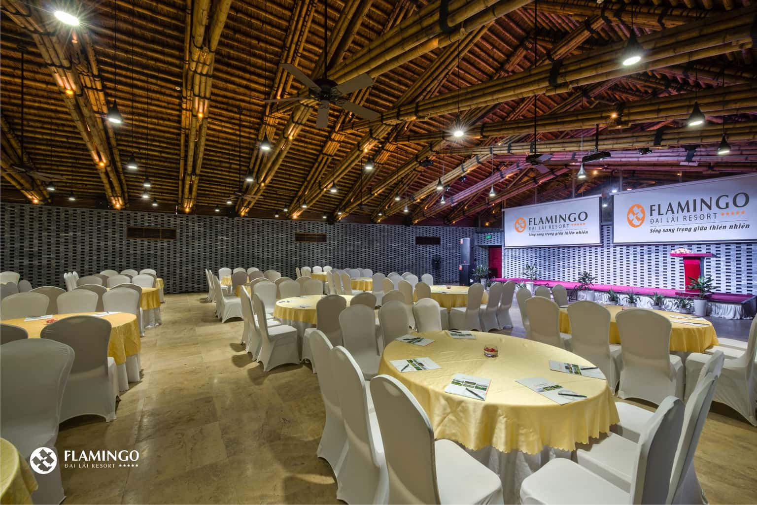 Opera House Flamingo Đại Lải — ảnh 1