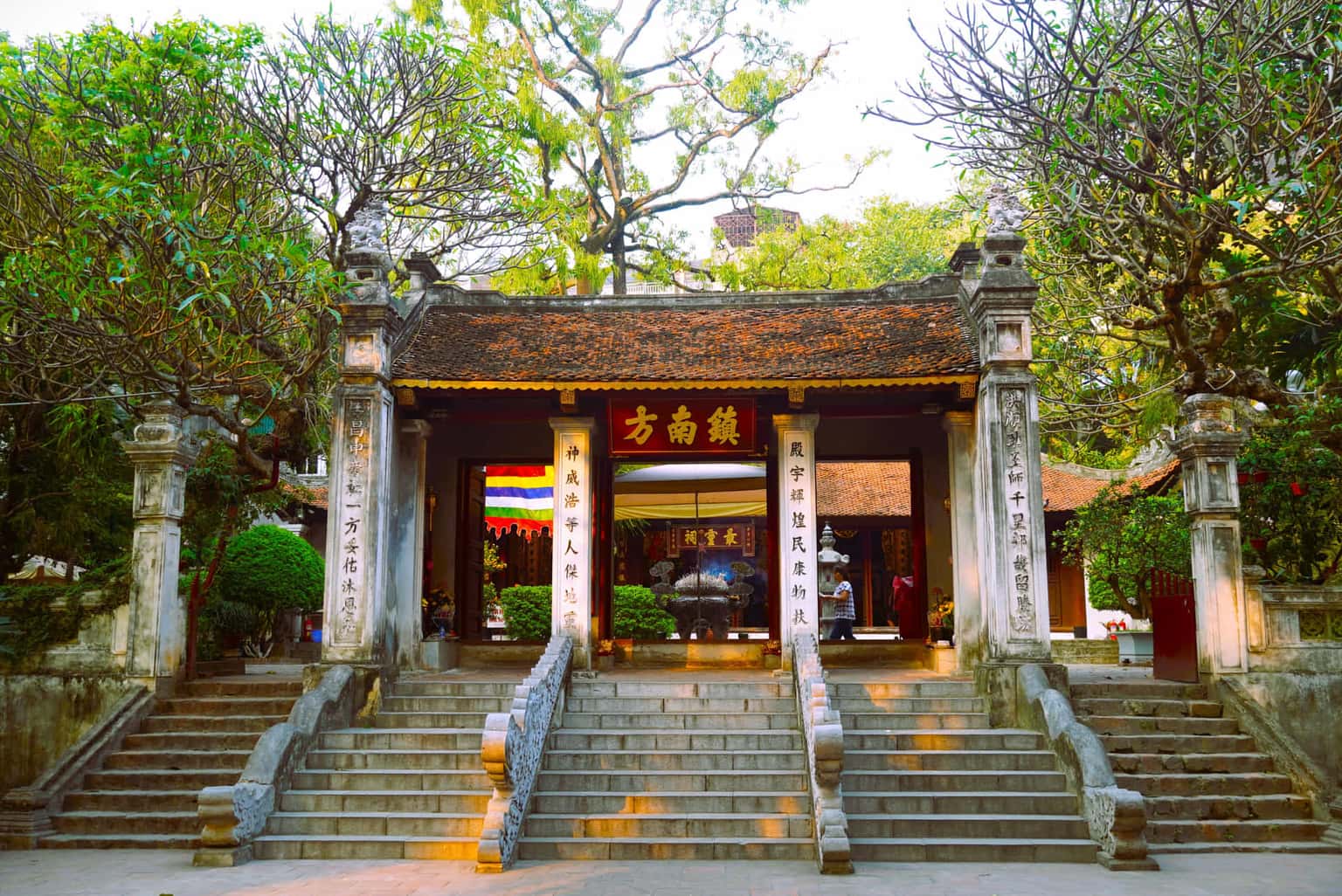 justfly den kim lien hanoi