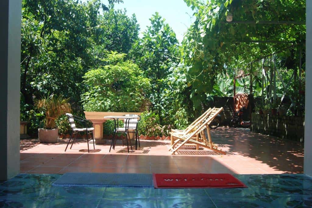 phong deluxe king phi hungs unique homestay ninh binh