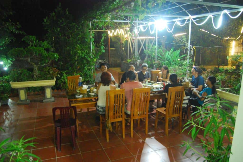 phong deluxe king phi hungs unique homestay ninh binh