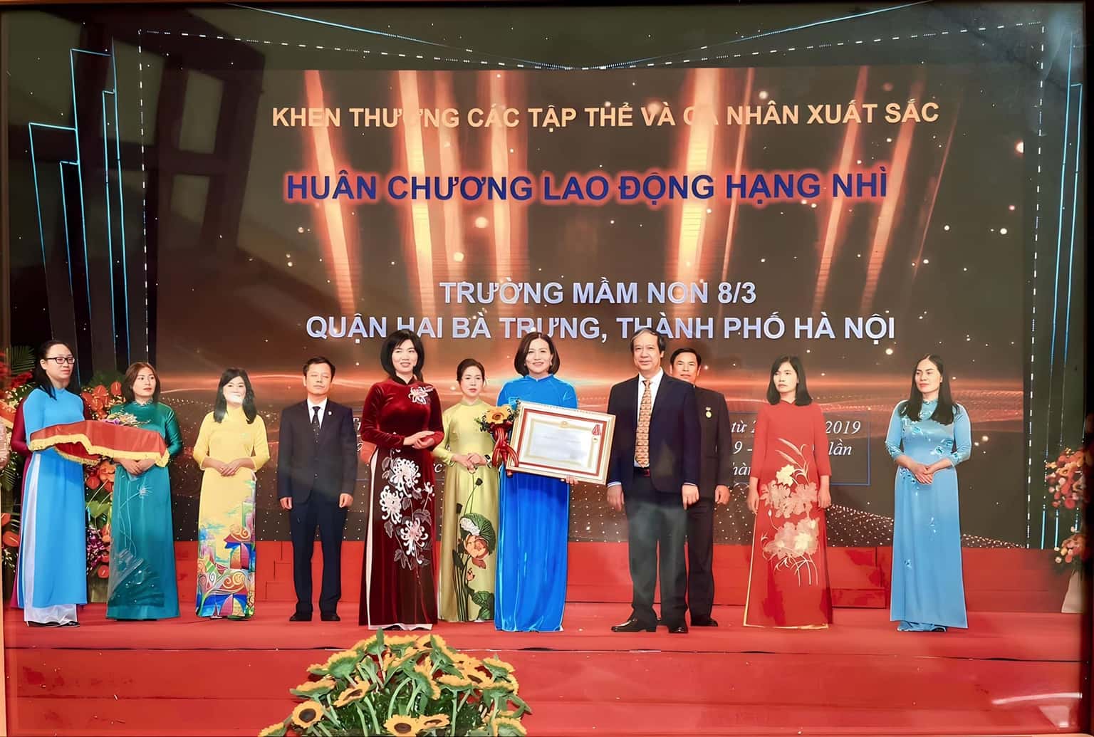 justfly cung van hoa lao dong huu nghi viet xo hanoi