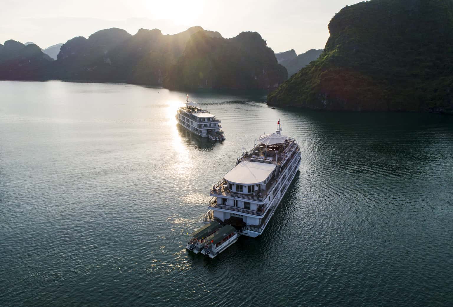 paradise elegance cruise 31 cabins ha long