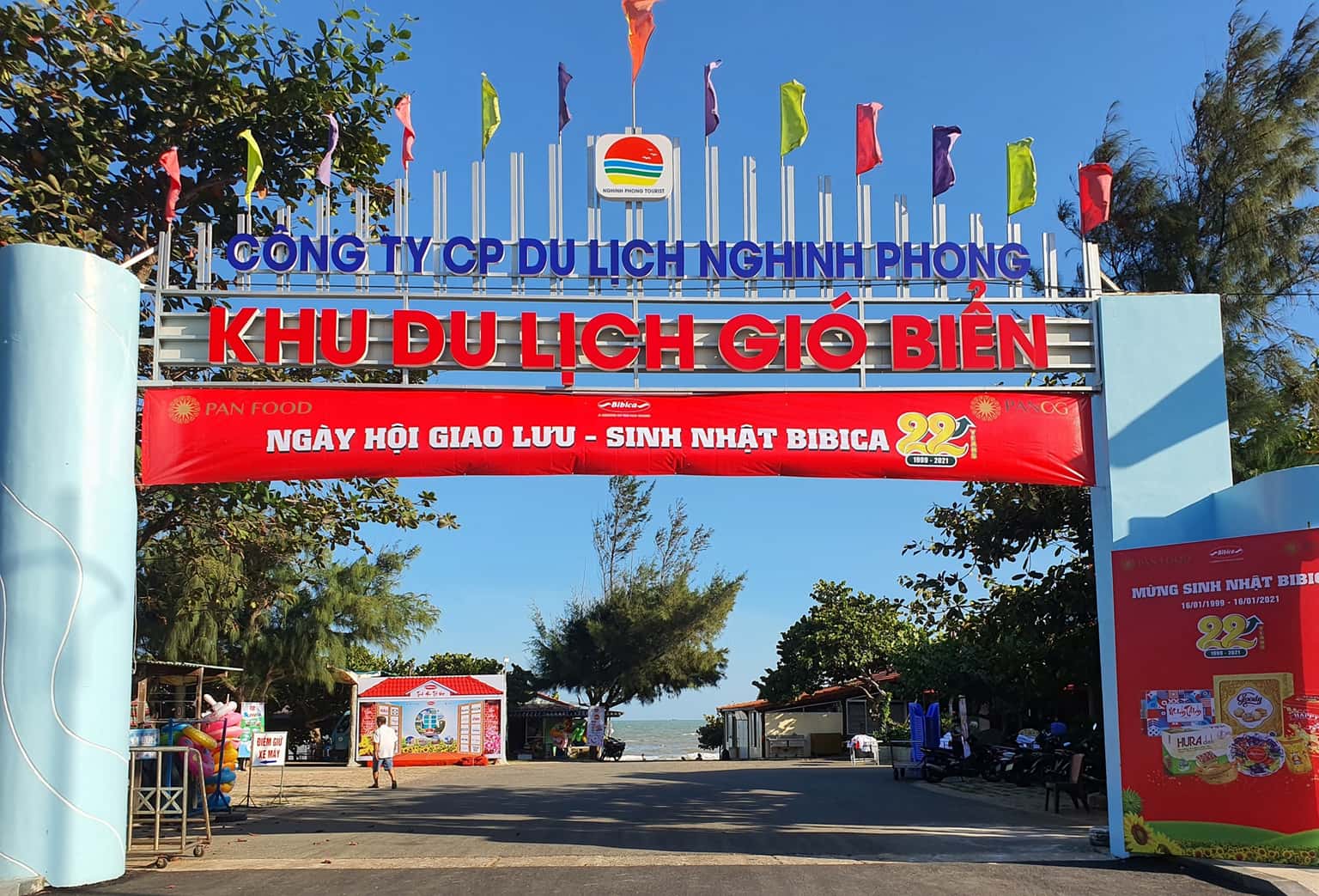 kham pha khu du lich gio bien 