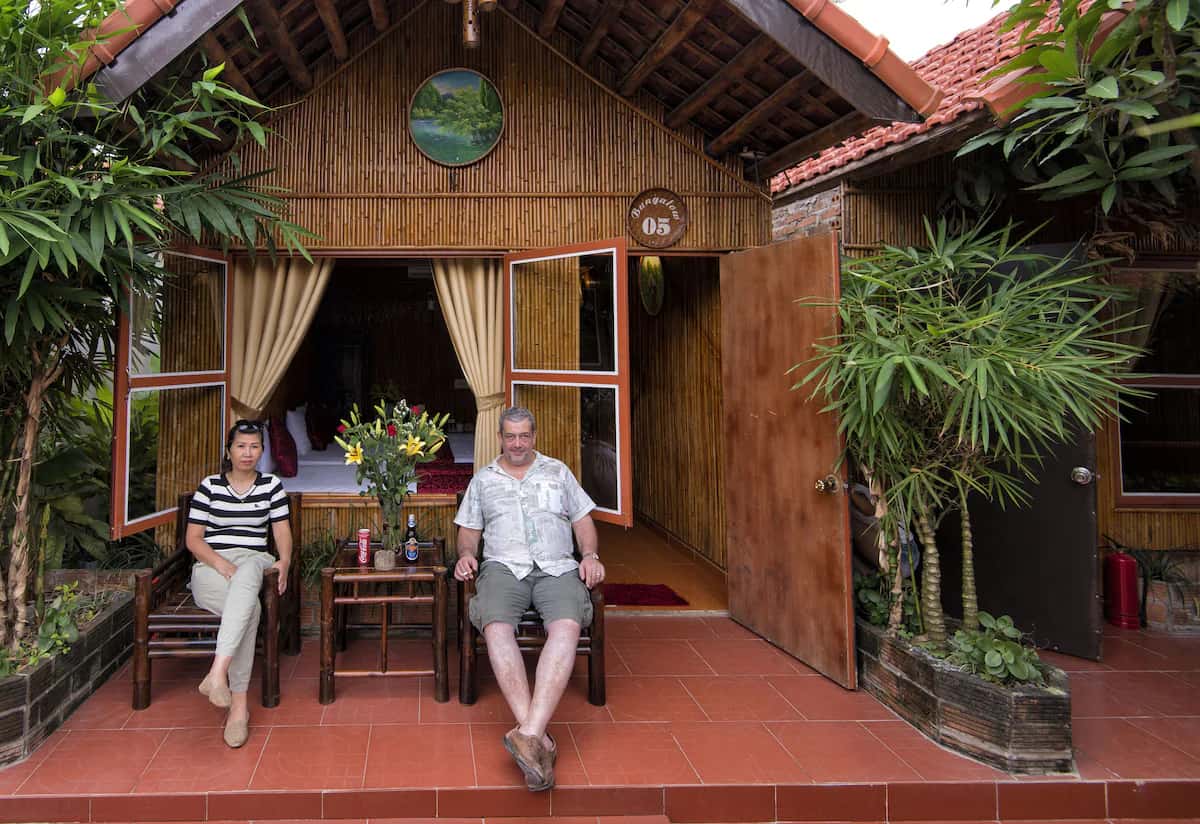 justfly bungalow view ao tam coc garden homestay ninh binh