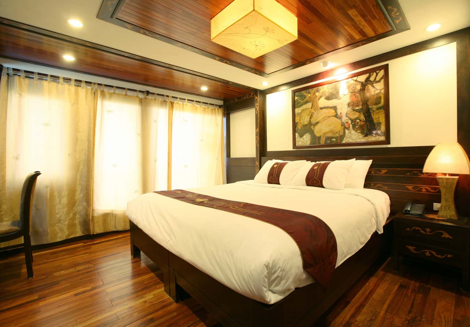 indochina-sail-halong-indochina-sail-cruise-ha-long-bay 