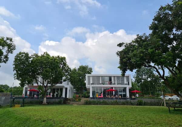 review danh gia nhan xet lava haus villa hoa binh nguyen phu hao