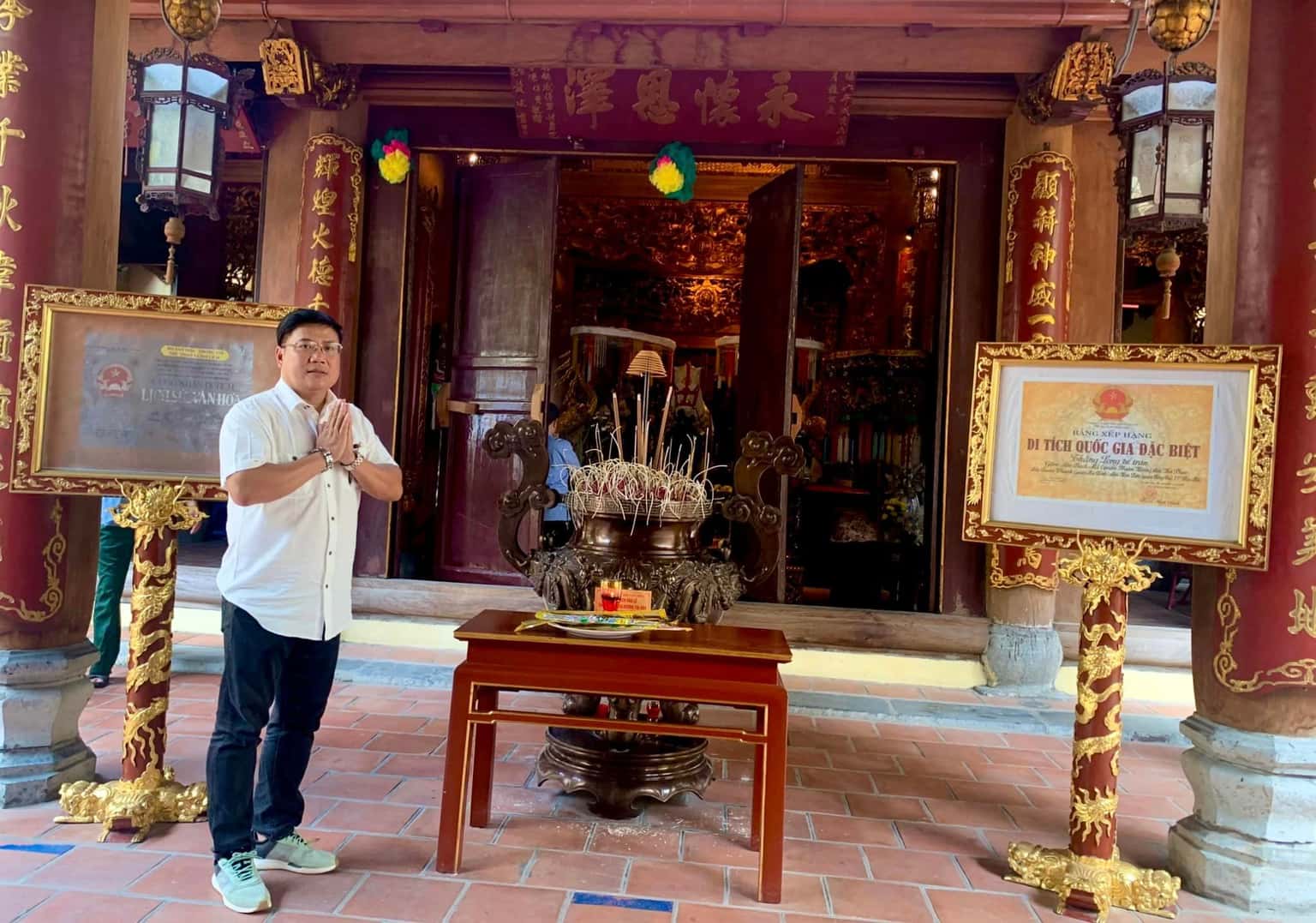 justfly den bach ma hanoi