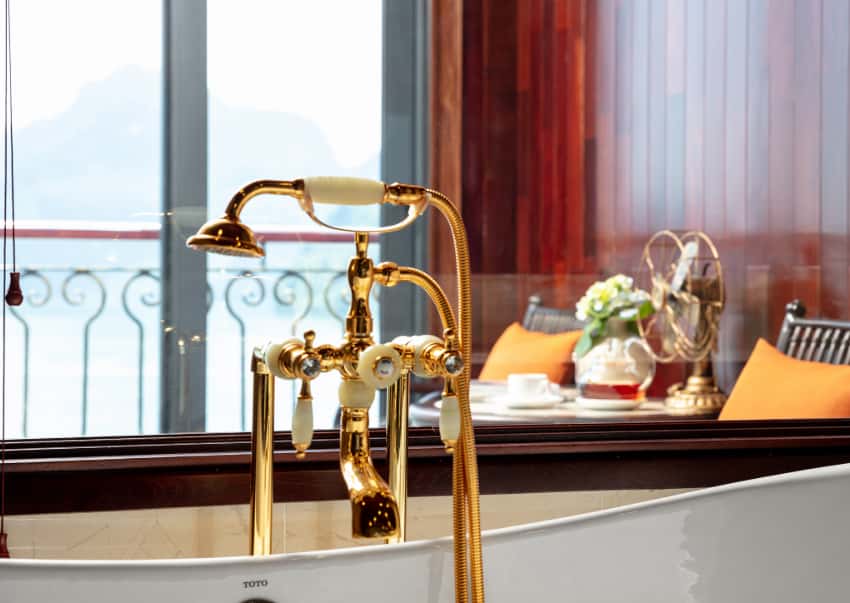 excutive suite indochine cruise lan ha indochina sail  ha long bay  