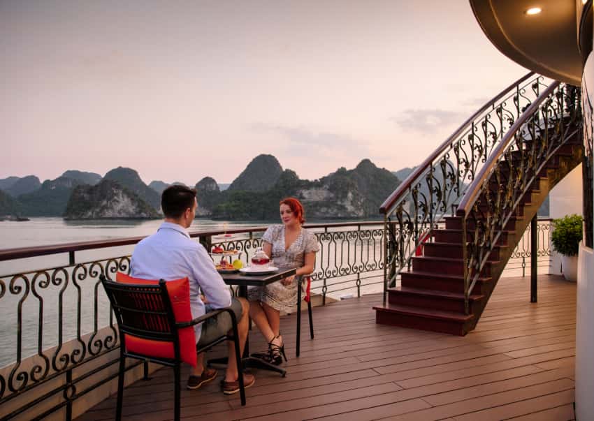 indochine cruise lan ha indochina sail  ha long bay