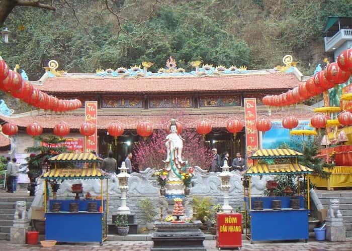 chua long tien dia diem du lich ha long attvdo21
