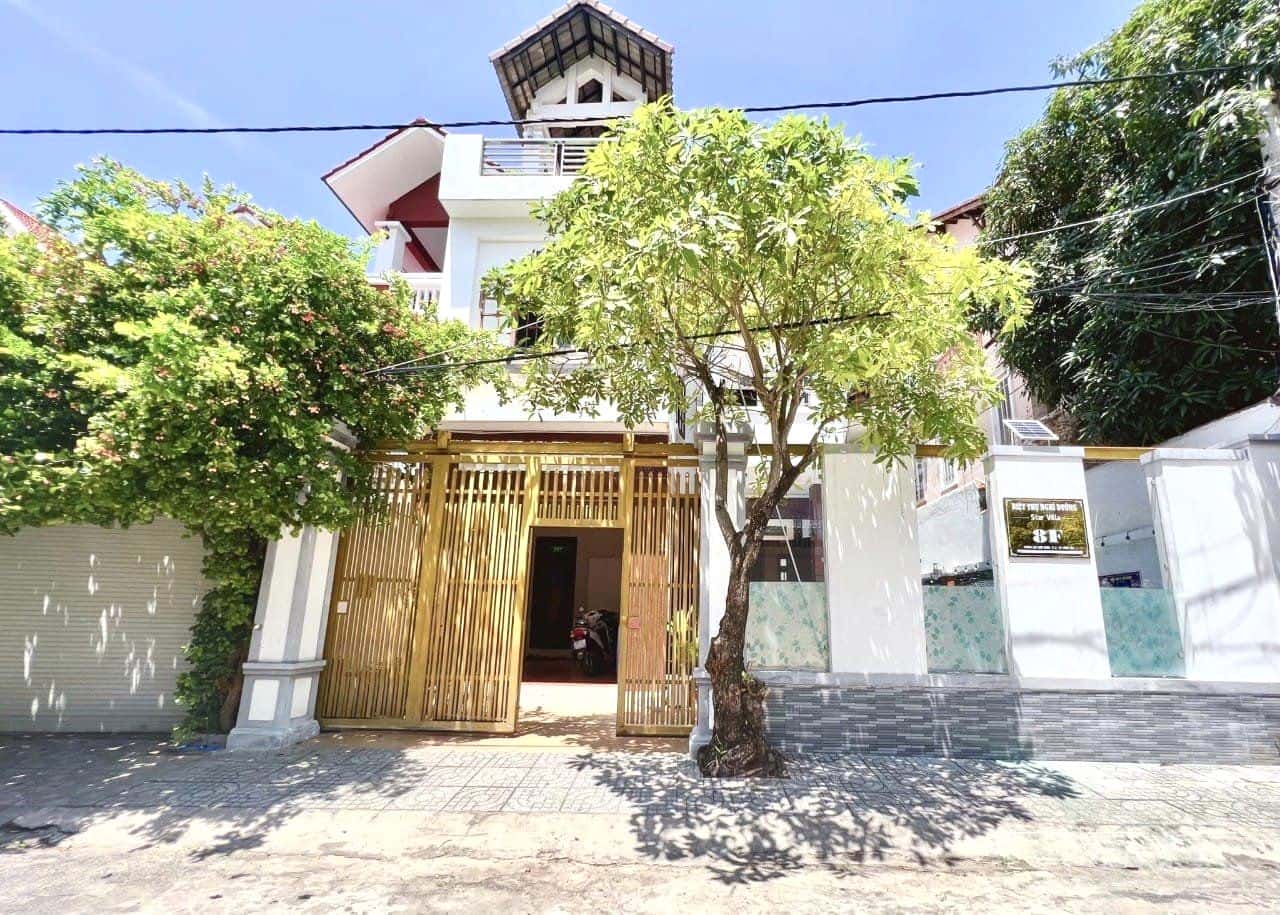 头顿Lạc Long Quân街8F别墅 — 照片 1