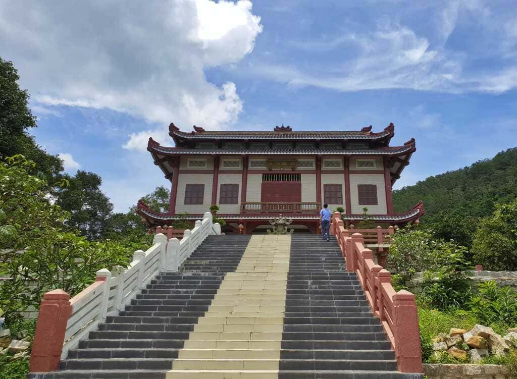 chua linh son buu thien tu dia diem du lich vung tau attvut43