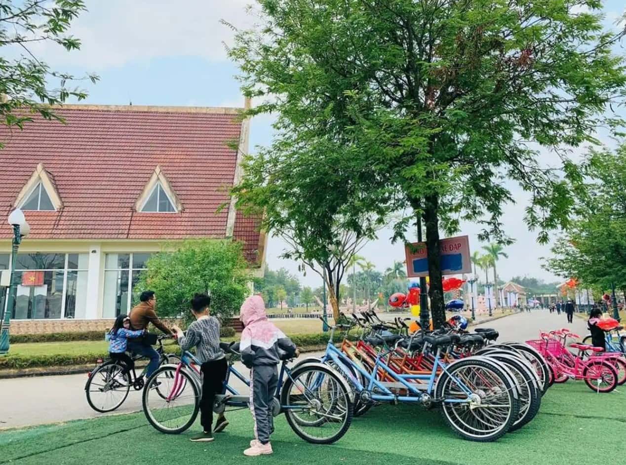 justfly lang van hoa du lich cac dan toc viet nam son tay hanoi