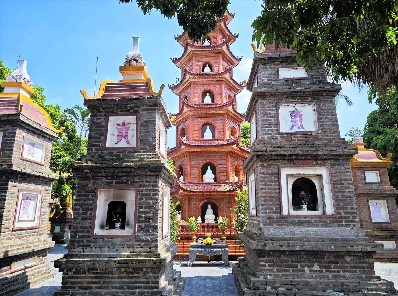 Chùa Trấn Quốc, Hà Nội  — ảnh 19