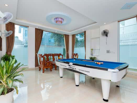 Billiards table
