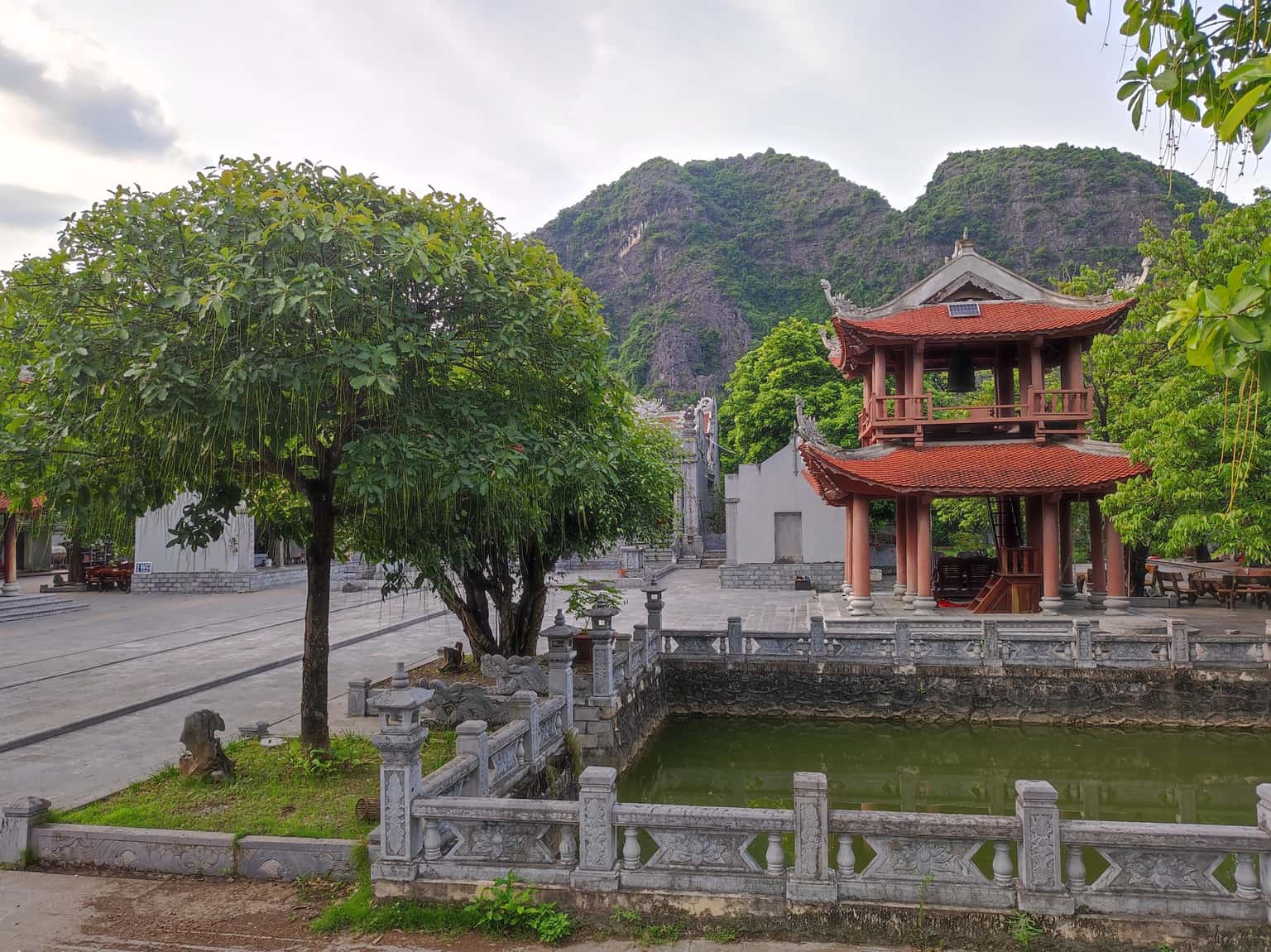 den thai vi dia diem du lich ninh binh attnib14
