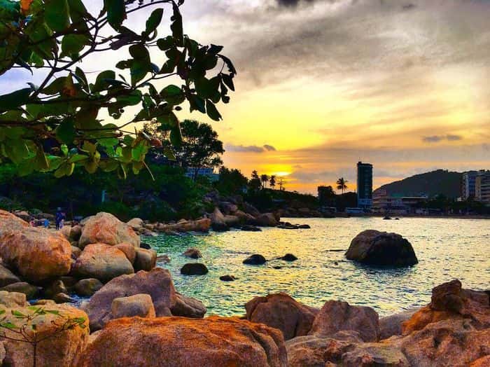 hon chong dia diem du lich nha trang attcxr01