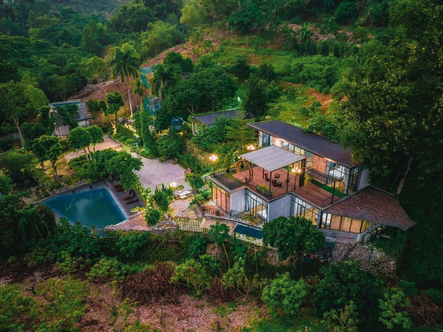 justfly an nhien garden hoa binh