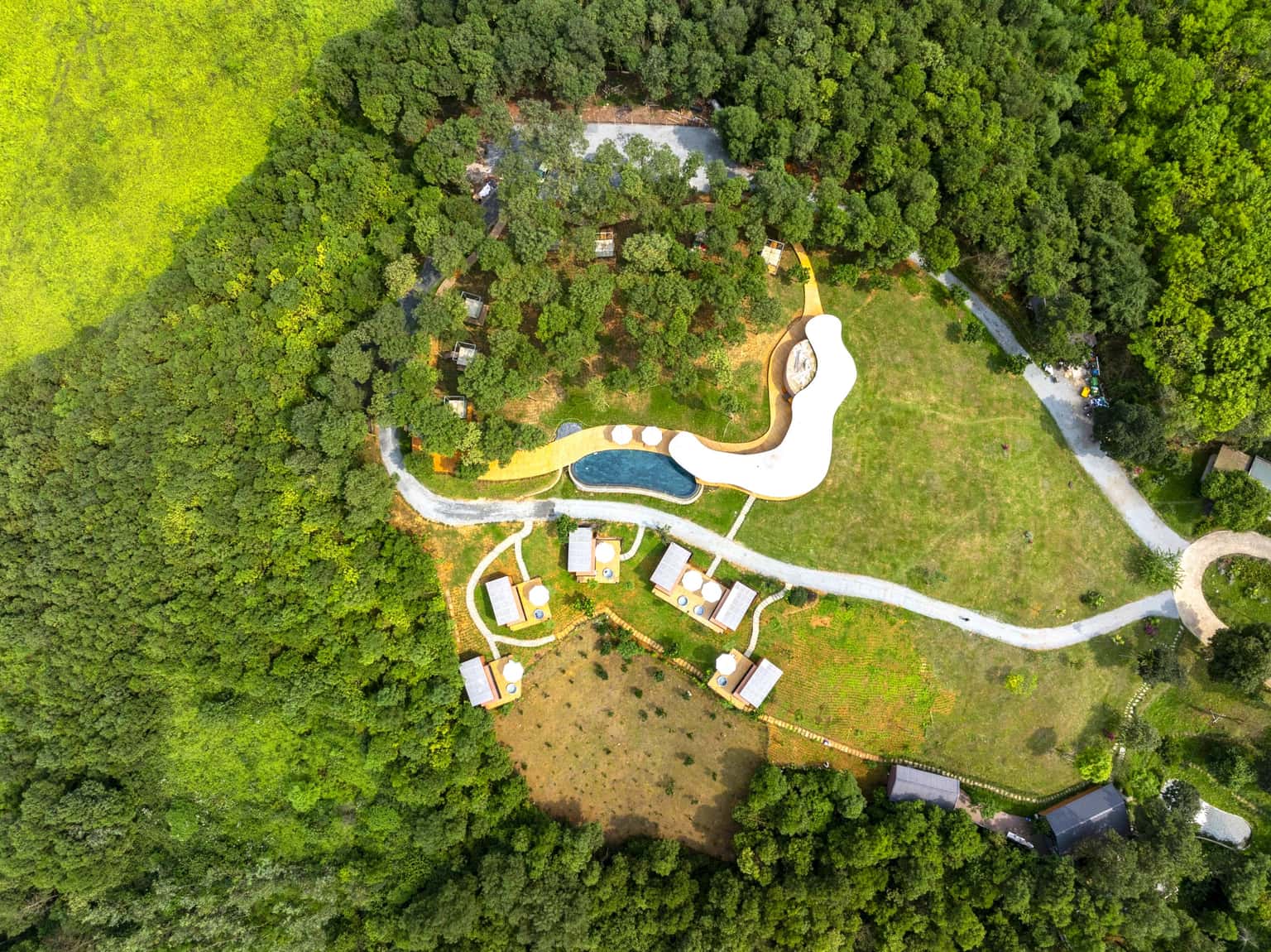 justfly hillside quin hill retreat thach that ha noi