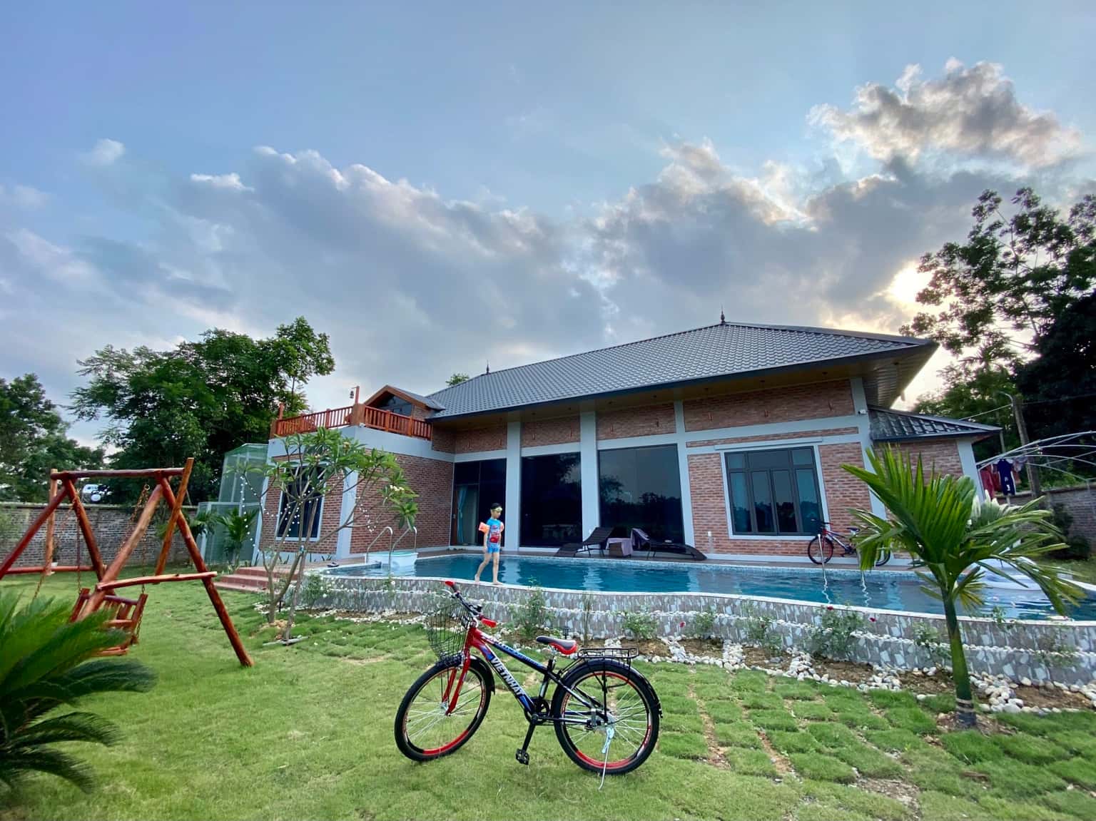 Friendly House, Sóc Sơn () — ảnh 1