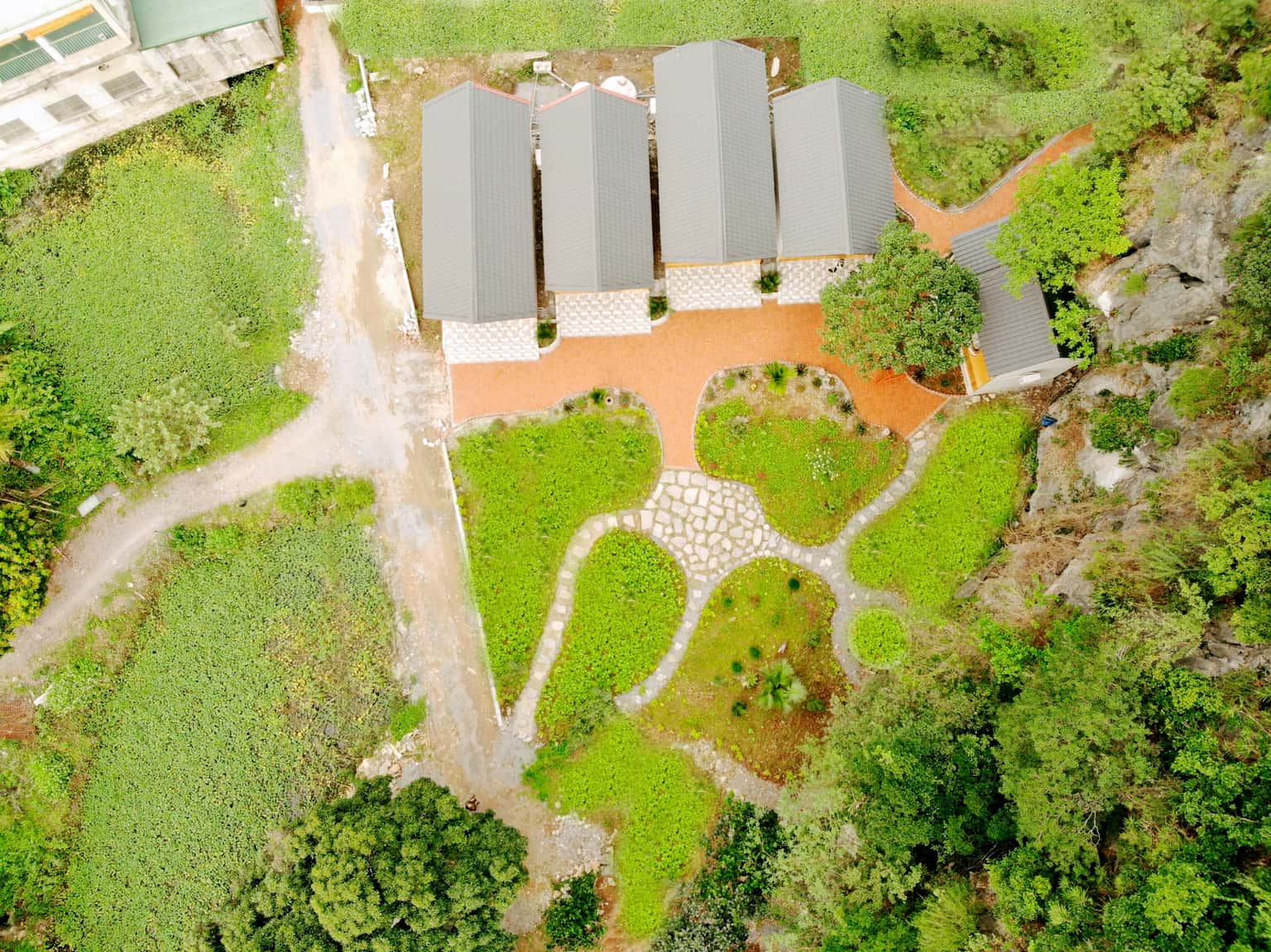 justfly trang an mountain house deluxe bungalow ninh binh 