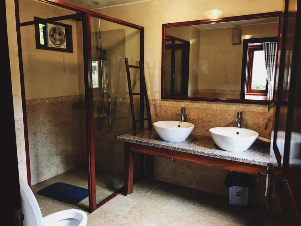 jusfly deluxe bungalow chez loan hotel ninh binh