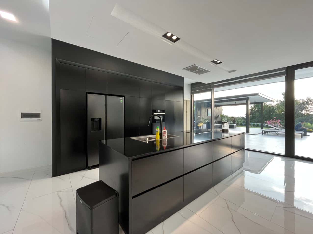 justfly black villa san golf tam dao