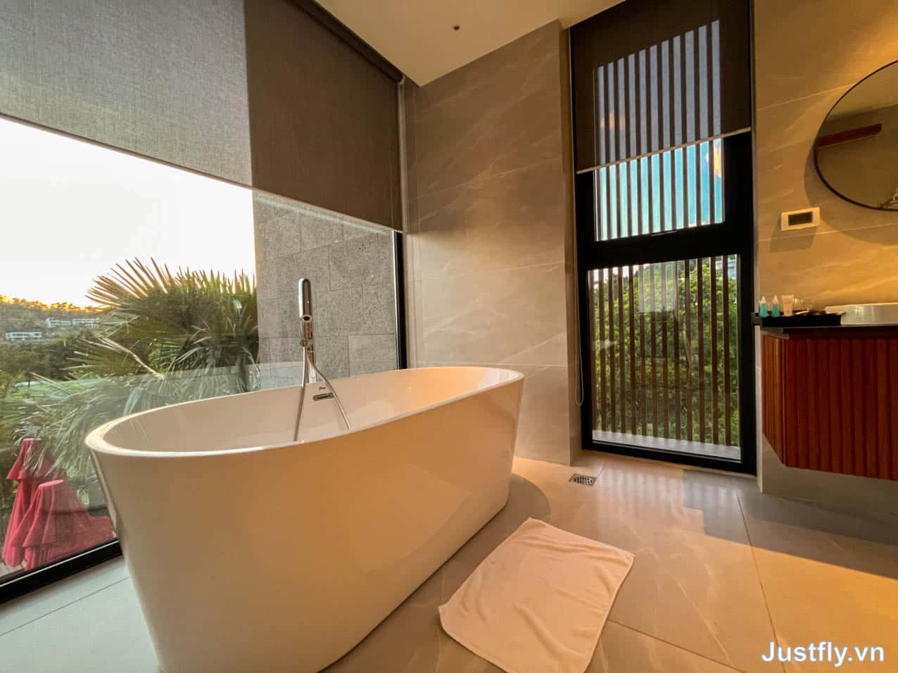 moc tra villa c13 san golf tam dao