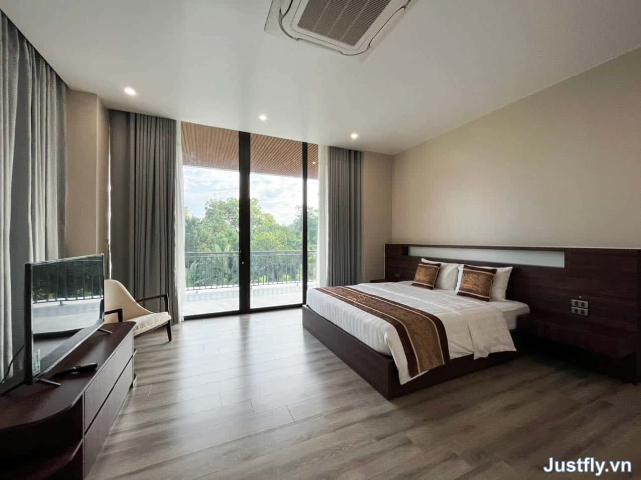  sunshine villa san golf tam dao 