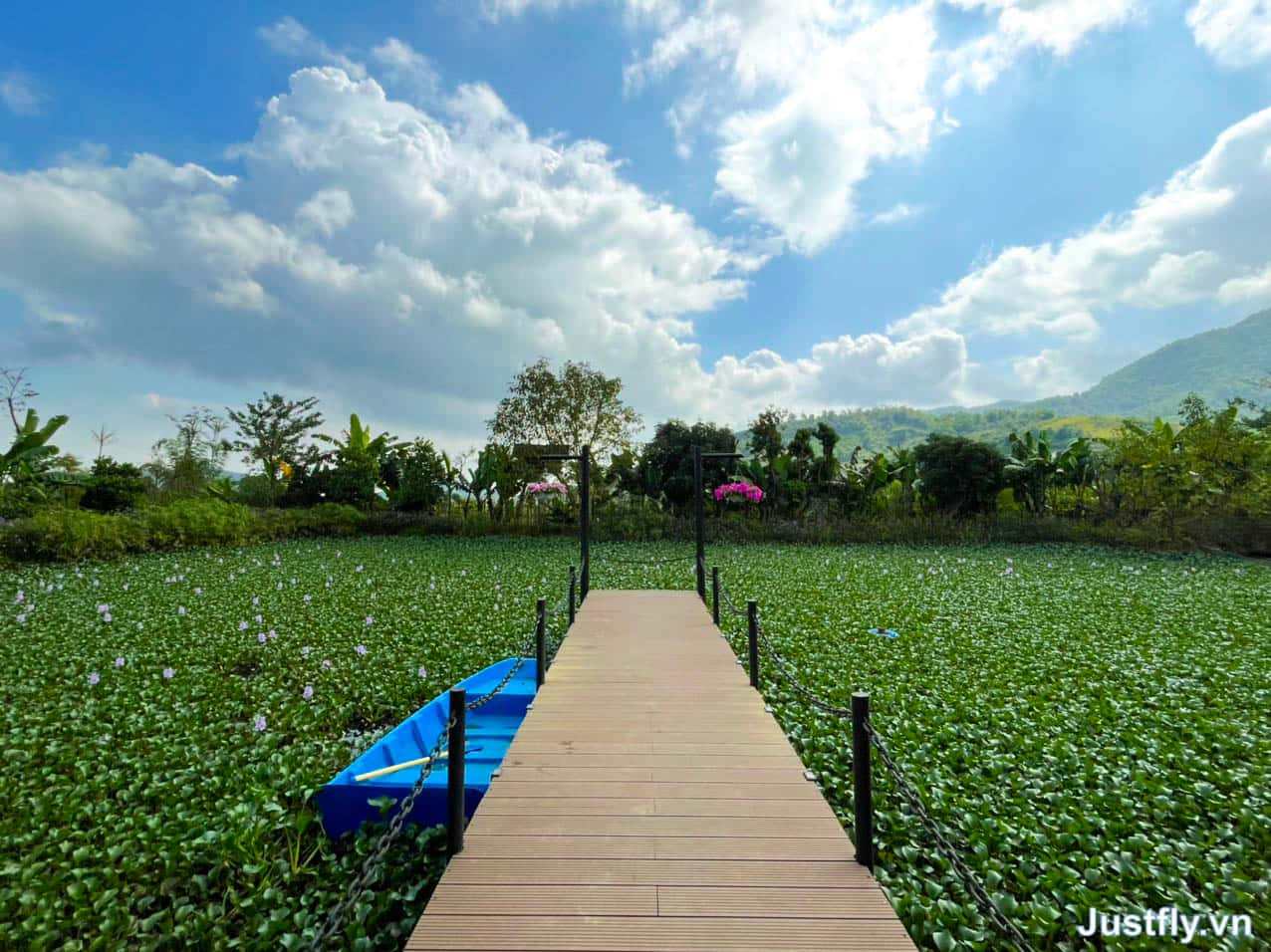 khuon vien suoi ngoc retreat