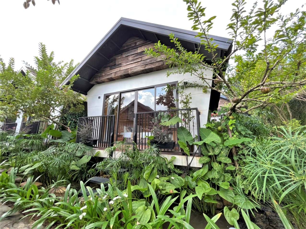 justfly bungalow garden view suoi ngoc retreat thach that